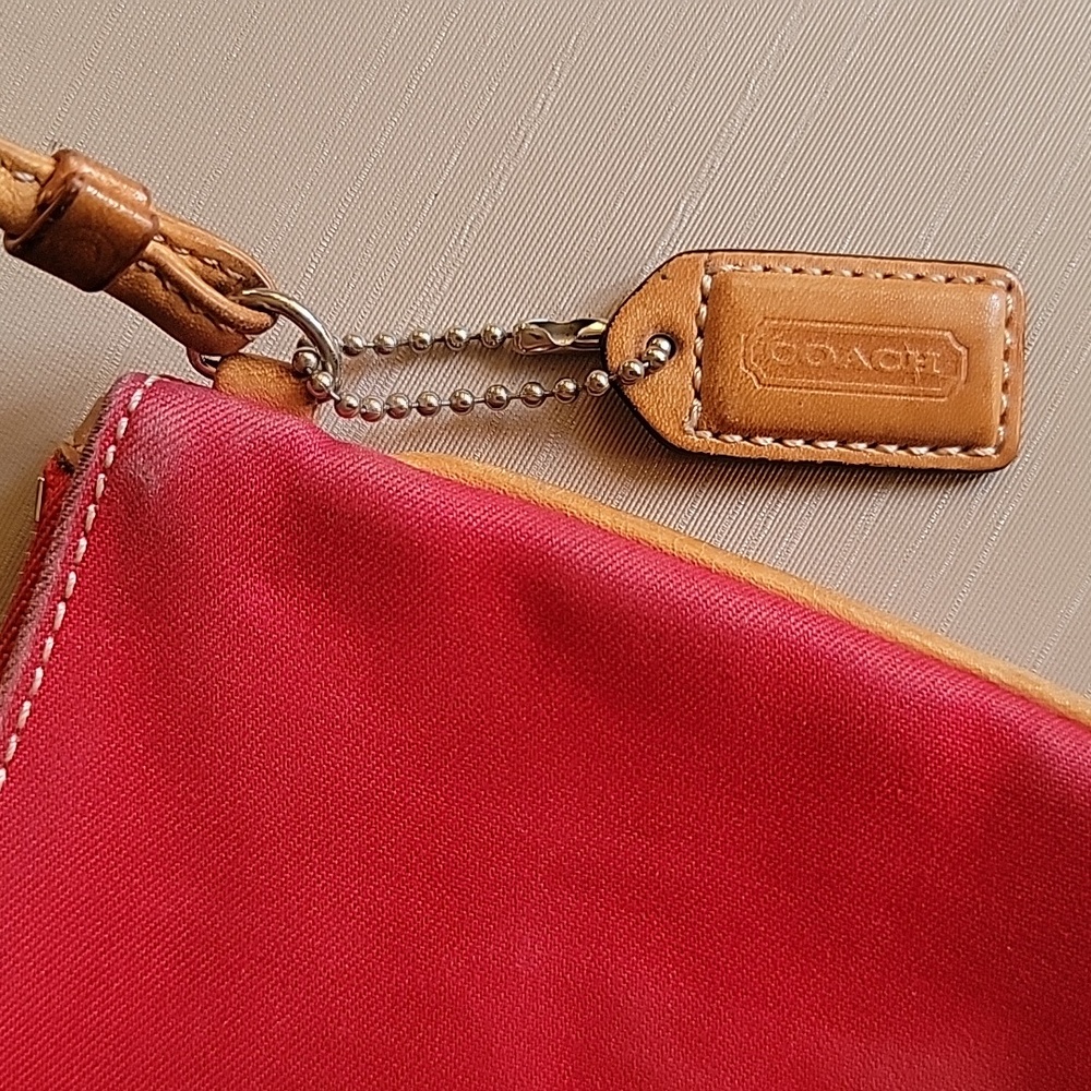 Coach Y2k Wristlet - Picture 12 of 12